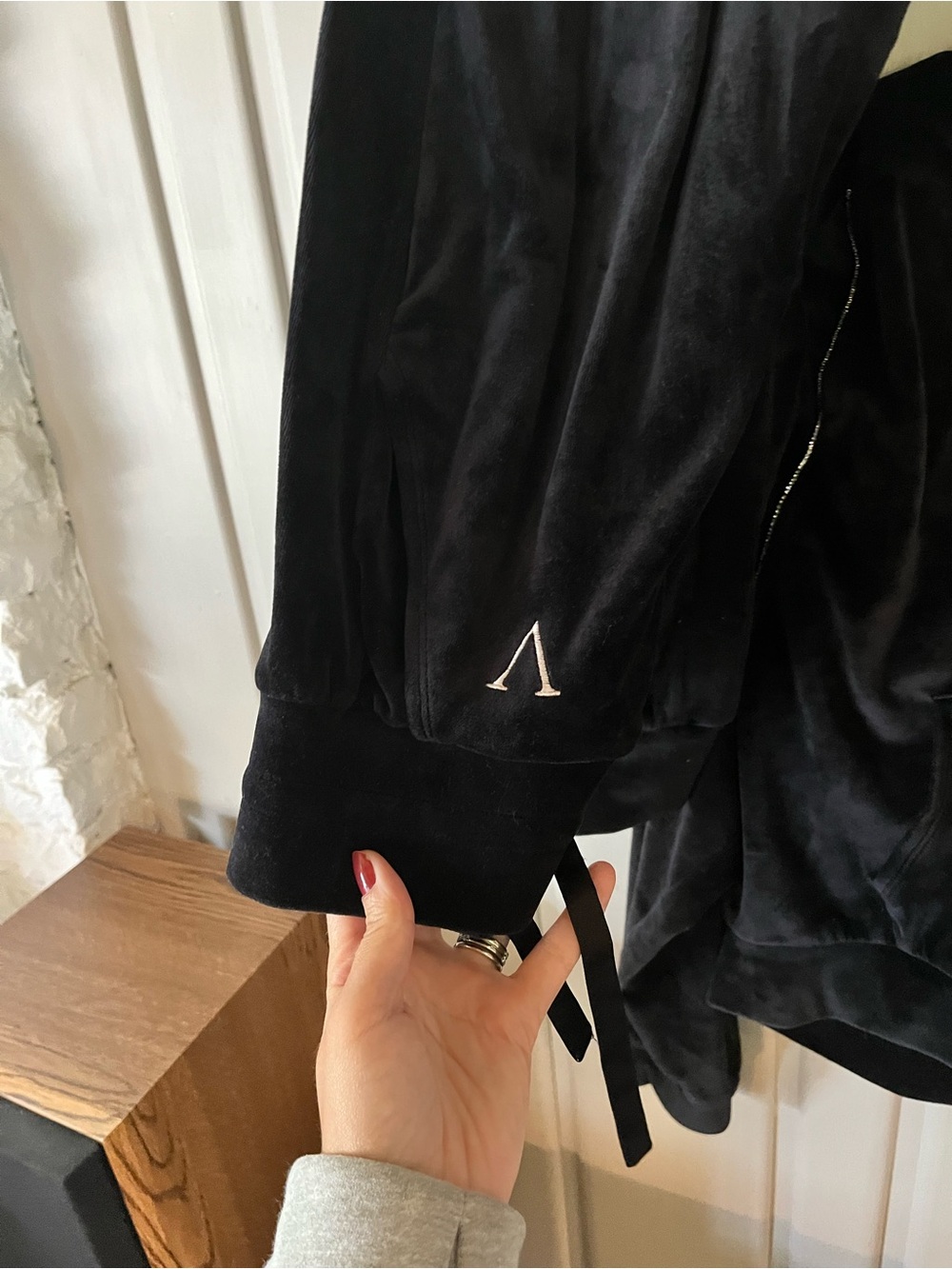 Victoria's Secret Black Velour Hooded Lounge Set - Picture 5 of 6